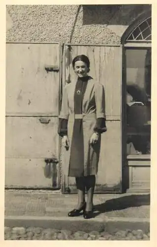 Social history souvenir real photo Berchtesgaden elegant lady dress smile