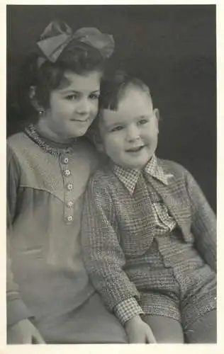 Social history souvenir real photo Waldtraud Hubert 1946 children joy