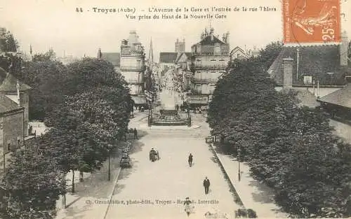 CPA France Troyes avenue de la gare
