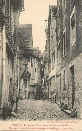 CPA France Troyes la Rue des chats