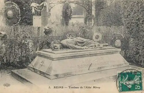 CPA France Reims tombeau de l'abbe Miroy