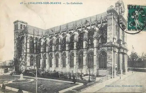CPA France Châlons-sur-Marne cathedrale
