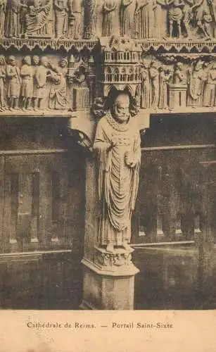 CPA France Reims cathedrale statue portail Saint Sixte