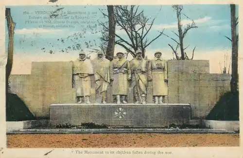 CPA France Verdun le monument a ses enfants morts pendant la guerre