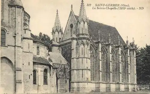 CPA France Saint Germer la sainte chapelle