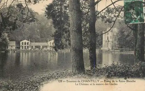 CPA France Chantilly Reine Blanche