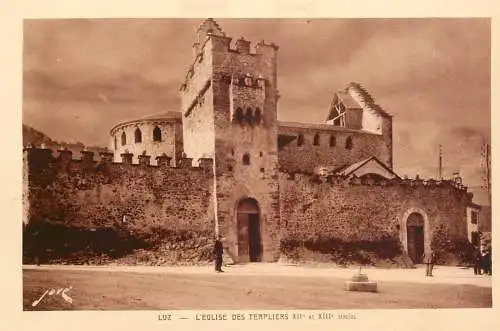 CPA France Luz l' eglise de templiers