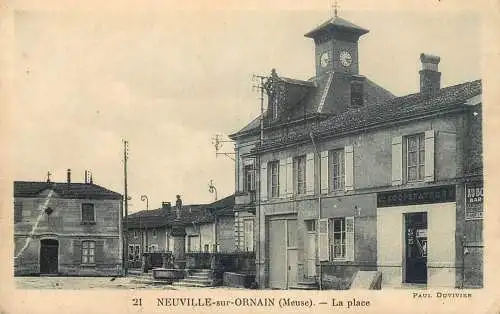 CPA France Neuville sur Ornain church