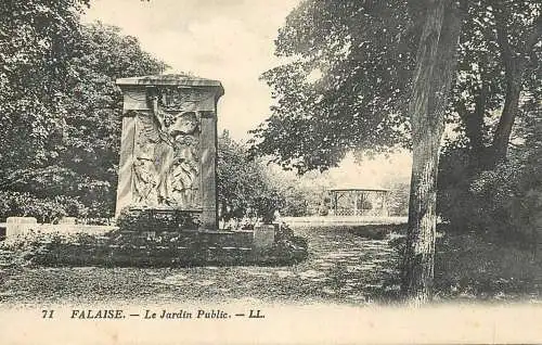 CPA France Falaise le jardin public