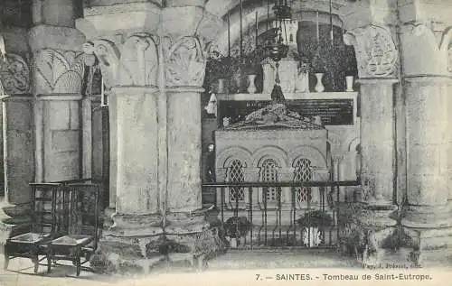 CPA France Saintes tombeau de Saint Eutrope