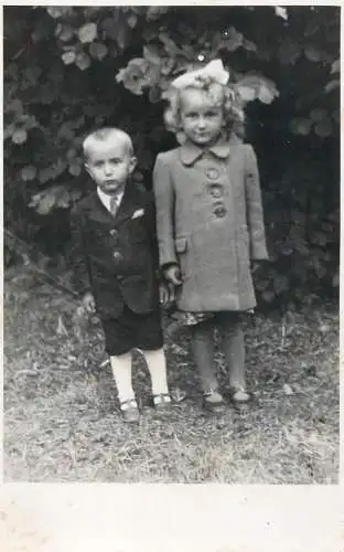 Children portraits souvenir photo ca. 9 x 14 cm