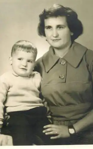 Children portraits souvenir photo ca. 9 x 14 cm C. Krumlov