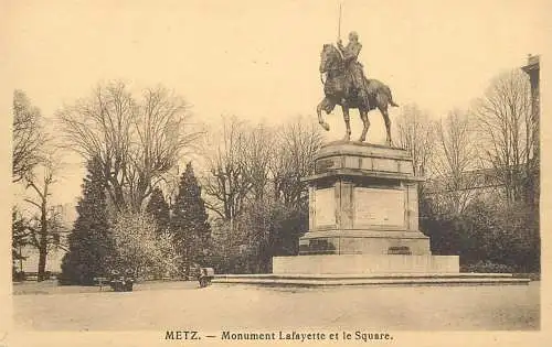 CPA France Metz monument Lafayette