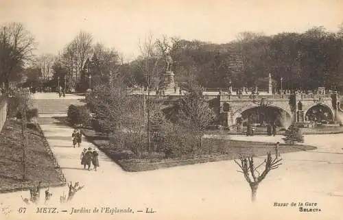 CPA France Metz jardins de l'esplanade