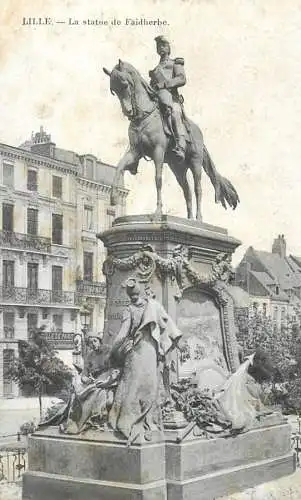 CPA France Lille statue de Faidherbe