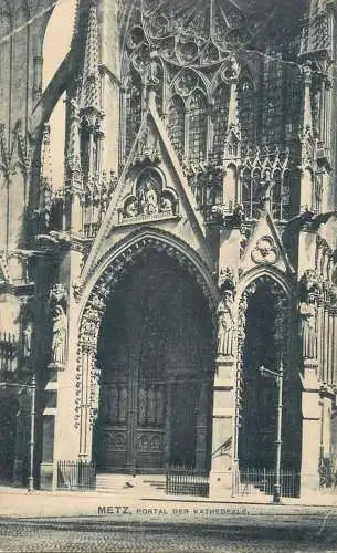 CPA France Metz cathedrale doorway
