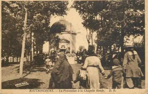 CPA France Mattaincourt la procession a la chapelle ronde