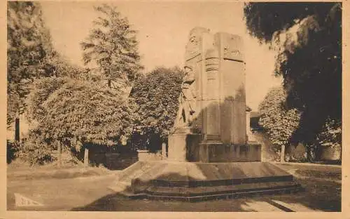 CPA France Laneuveville les Raon monument aux morts