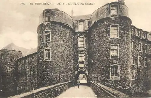 CPA France Boulogne-sur-Mer la chateau