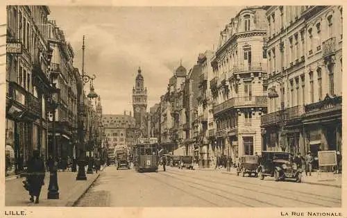 CPA France Lille la grand place tram