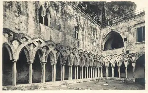 Italy postcard Amalfi il chiostro