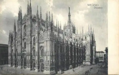 Italy postcard Milano duomo