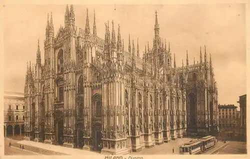 Italy  postcard Milano duomo tram