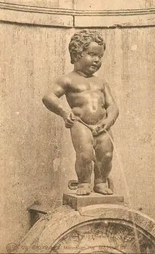 Belgium postcard Bruxelles Manneken pis