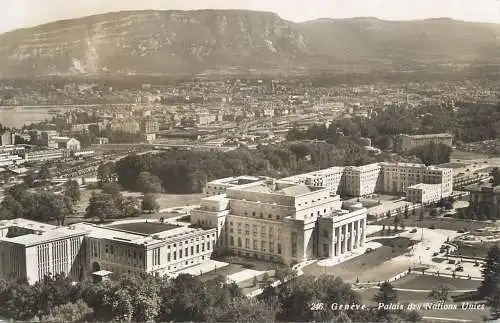 Switzerland postcard Genève Palais des Nations Unies