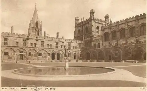 United Kingdom England Oxford Tom Quad Christ Church