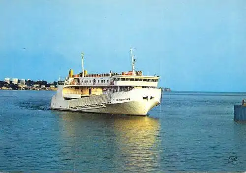 Navigation sailing vessels & boats themed postcard Royanle Medocain cruise boat