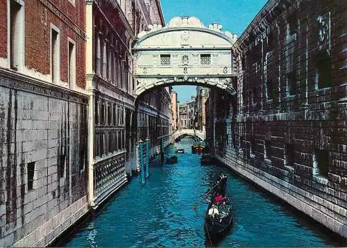 Navigation sailing vessels & boats themed postcard Venice sighs bridge