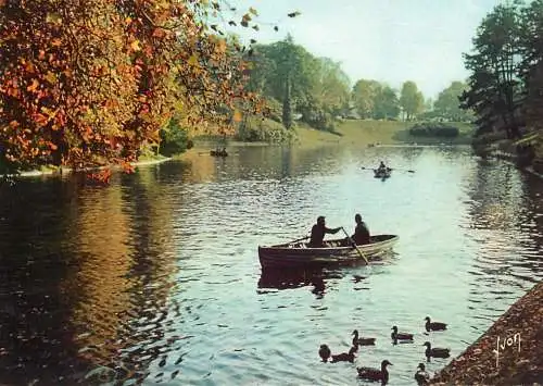 Navigation sailing vessels & boats themed postcard Paris le Bois de Boulogne rowboat