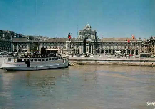Navigation sailing vessels & boats themed postcard Portugal Colorido Lisbon Commerge square