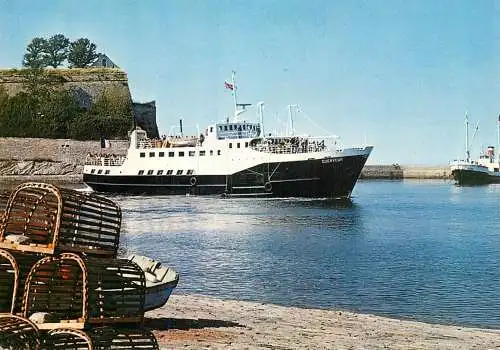 Navigation sailing vessels & boats themed postcard Belle Isle en Mer Morbihan le palais 1971