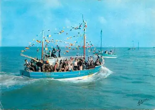 Navigation sailing vessels & boats themed postcard Lumiere L'Ile d'Oleron