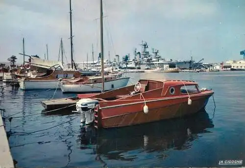 Navigation sailing vessels & boats themed postcard Toulon Var fishing boat