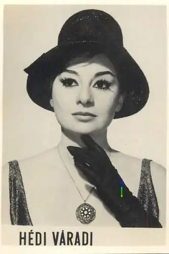 Actress Hedi Varadi souvenir photo