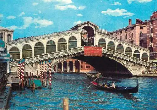 Navigation sailing vessels & boats themed postcard Venice Rialto bridge