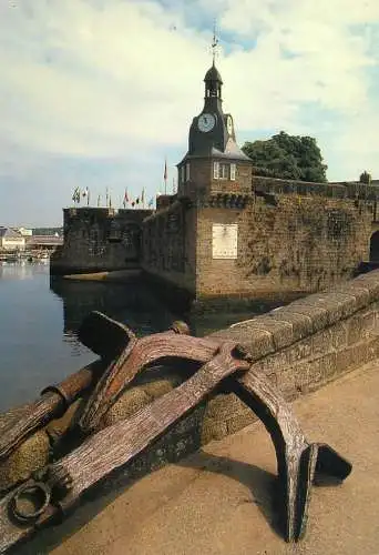 Navigation sailing vessels & boats themed postcard Finistere walled city