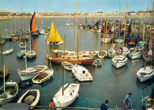 Navigation sailing vessels & boats themed postcard La Cote de Beaute Royan