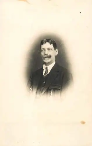 Annonymous persons souvenir photo social history portraits & scenes elegant man moustache beard