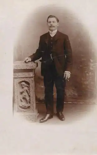 Annonymous persons souvenir photo social history portraits & scenes elegant man