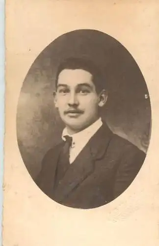Annonymous persons souvenir photo social history portraits & scenes Elegant man moustache France