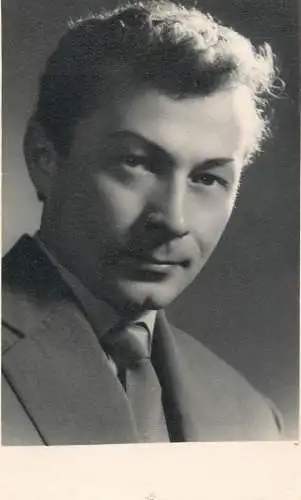 Annonymous persons souvenir photo social history portraits & scenes elegant man haircut