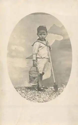 Annonymous persons souvenir photo social history portraits & scenes elegant child navy suit