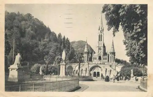 France Lourdes la basilique