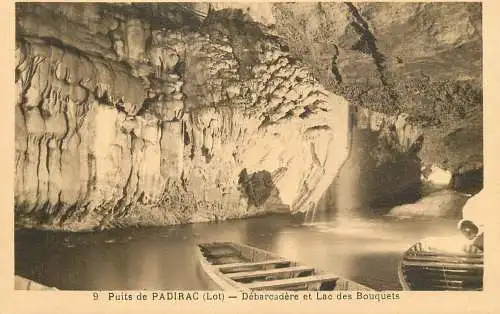 France Lot Puits de Padirac debarcadere et lac des bouquets