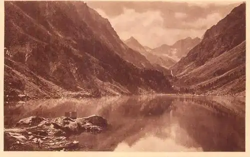 France cpa Cauterets le Lac de Gaube