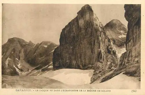 France cpa Gavarnie le Casque vu Dans l' Echancrure de la Breche de Roland